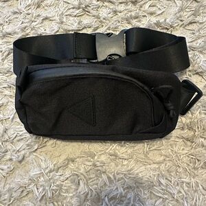 Guess fanny pack